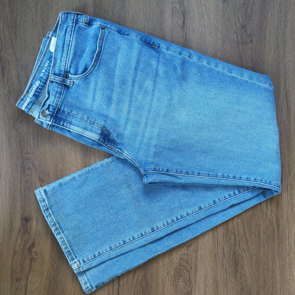Amazon Essentials Men's Slim-Fit Boot Cut Size 38W x 34L
